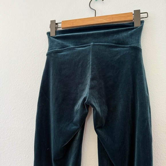 SPANX Emerald Green Velvet High-Waisted Leggings - Picture 4 of 5